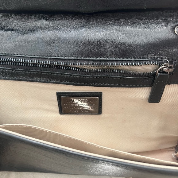 Valentino clutch or crossbody like new black leather - Picture 4 of 5